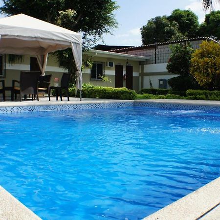 Urdesa Suites Hotel Guayaquil Bagian luar foto