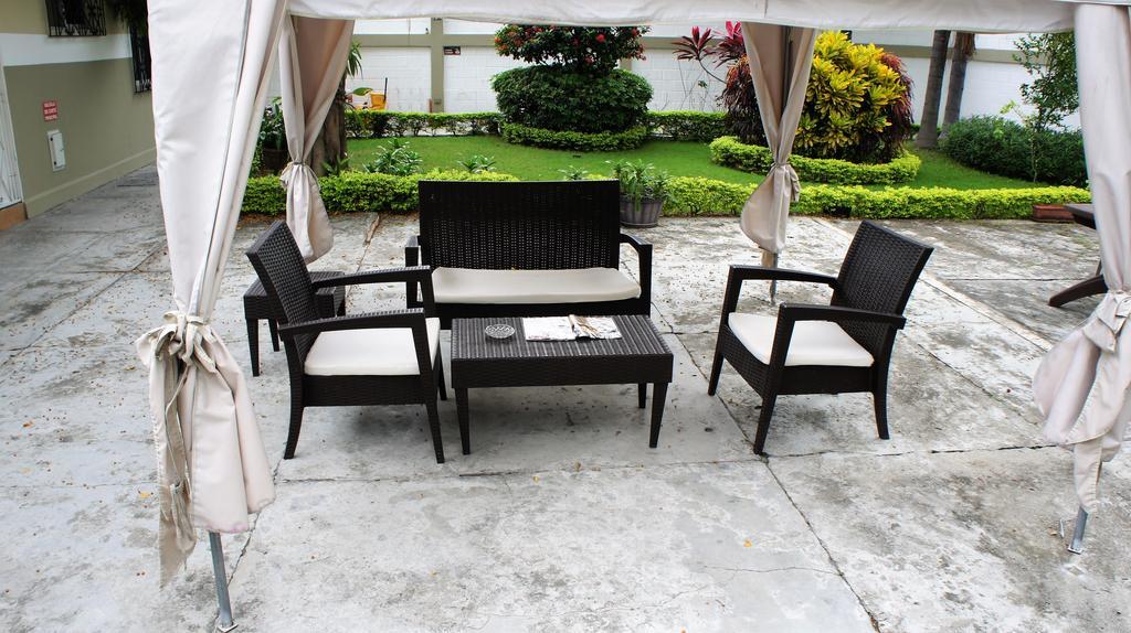 Urdesa Suites Hotel Guayaquil Bagian luar foto