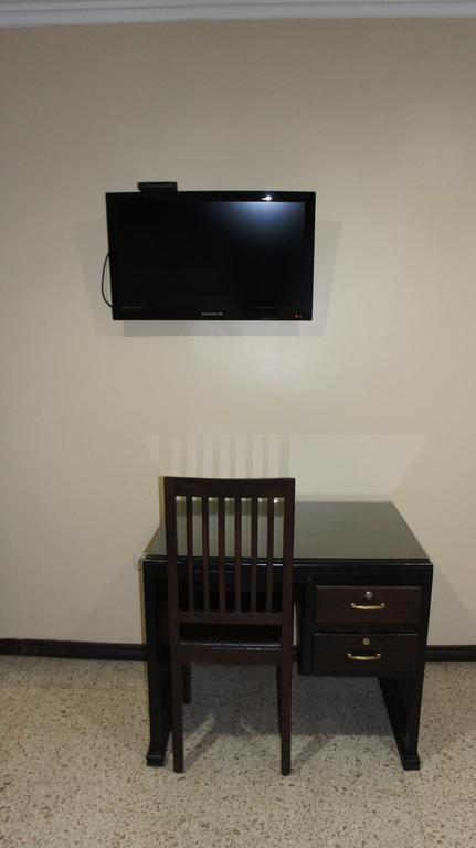 Urdesa Suites Hotel Guayaquil Bagian luar foto