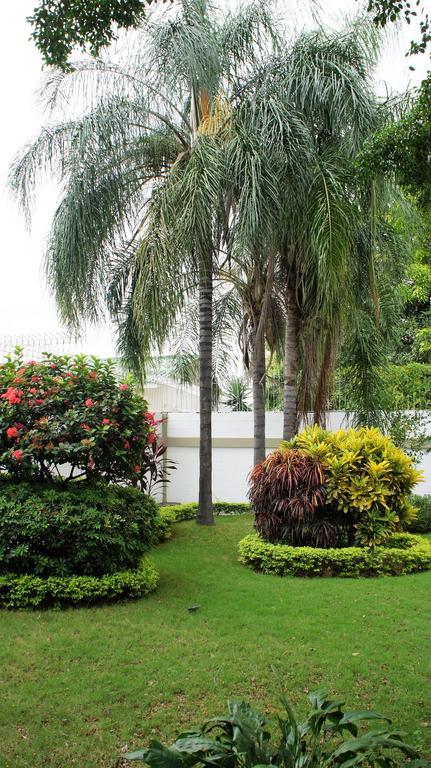 Urdesa Suites Hotel Guayaquil Bagian luar foto