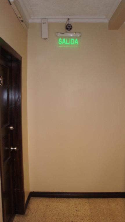 Urdesa Suites Hotel Guayaquil Bagian luar foto