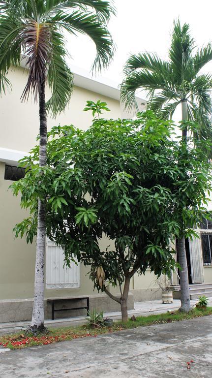 Urdesa Suites Hotel Guayaquil Bagian luar foto