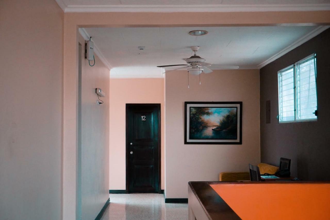 Urdesa Suites Hotel Guayaquil Bagian luar foto